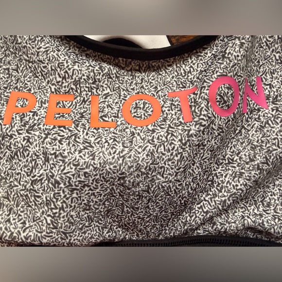 NWT Peloton X Adidas Digital print Sports bra size L - Picture 3 of 5